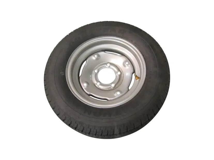 0252431 205/75R15 F/F Tire | JLG