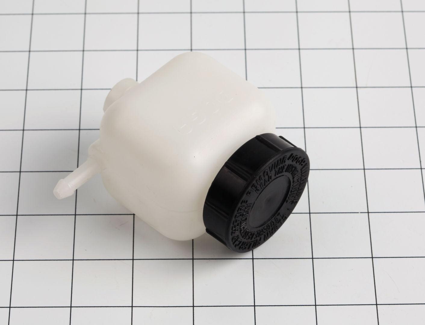 1001081152 Brake Reservoir
