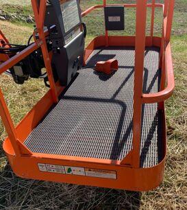 1001274829 Install Floor Mat