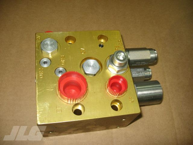 1102027 Valve Accumulator Charge Manif | JLG - BHE Parts Store
