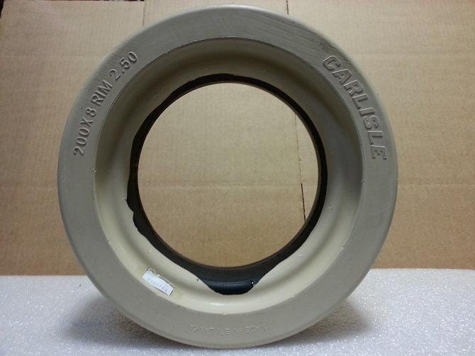 112604 Non Mark Tire Only Genuine Skyjack