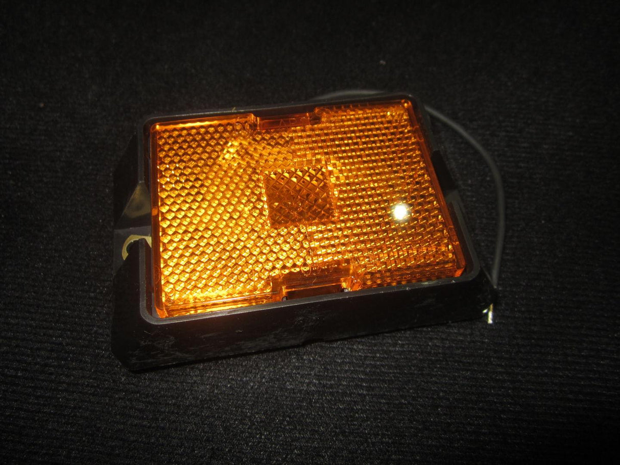 2920179 Light, Amber Clearance/Reflect | JLG - BHE Parts Store