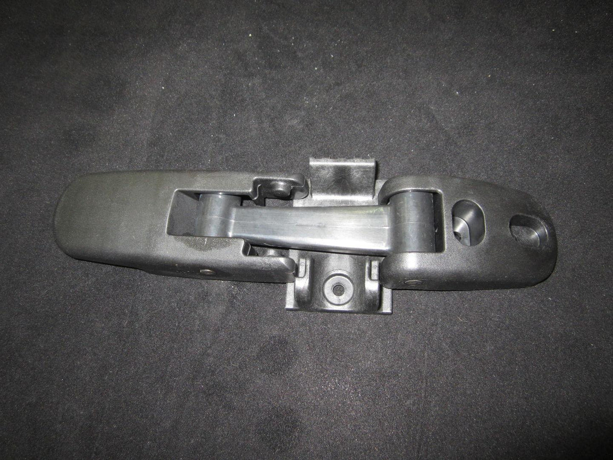 2940109 Latch Hood