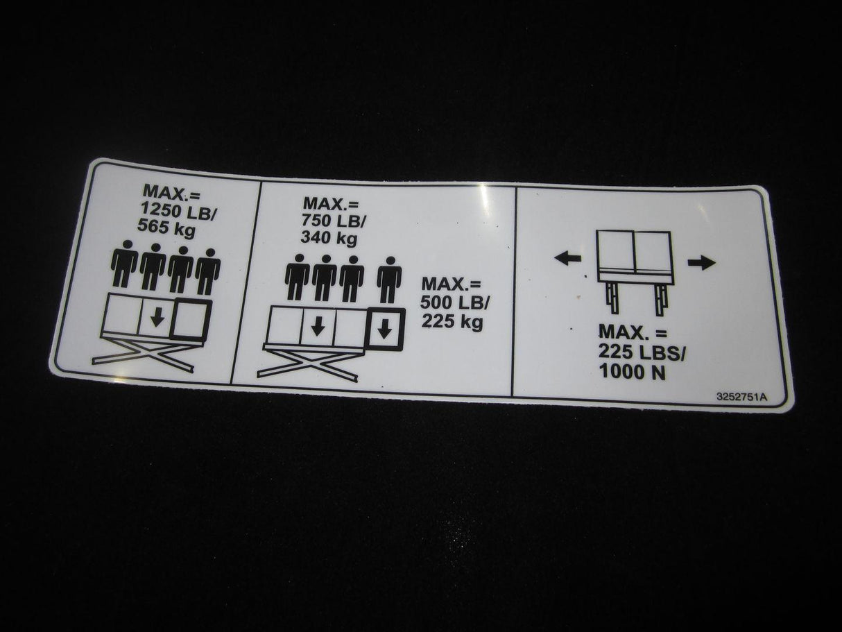 3252751 Nameplate Cap