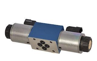 70004459 Assembly, Directional Control Valve | JLG - BHE Parts Store