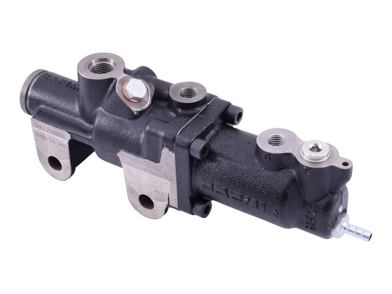 70031216 Cylinder, Master | JLG