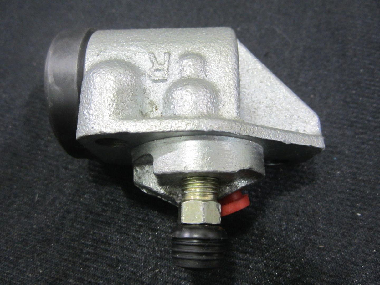 70144 Brake (Wheel) Cylinder R/H | JLG - BHE Parts Store