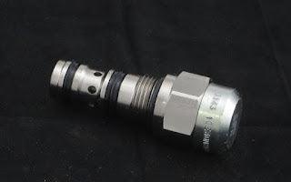 7017193 Cartridge W/Seals | JLG - BHE Parts Store