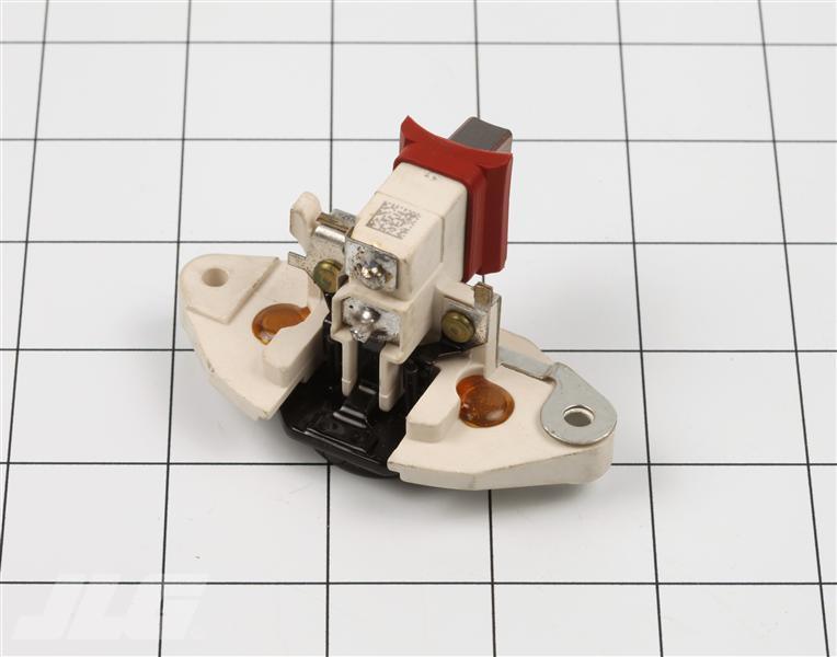 7020464 Voltage Regulator