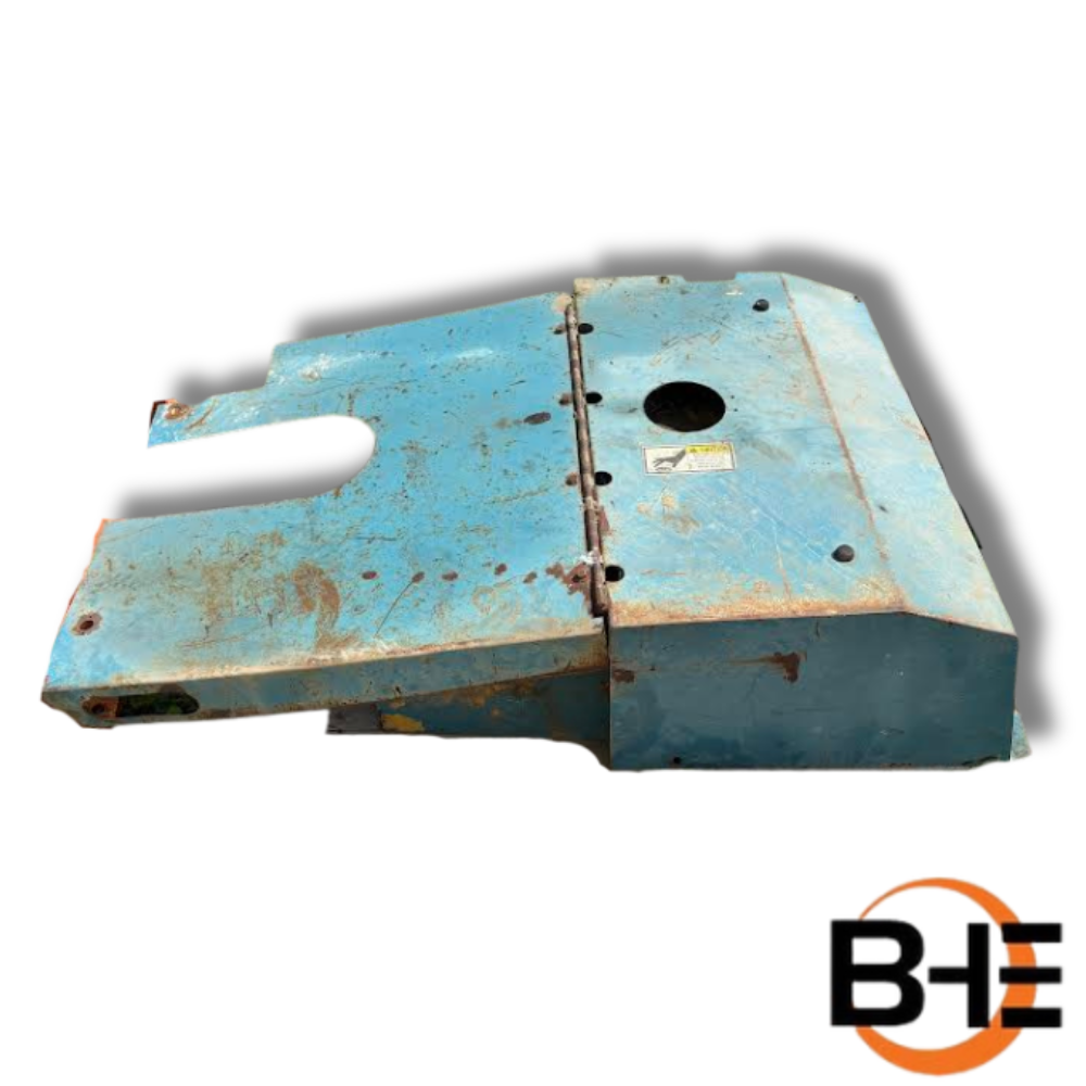 91326021-Engine-Cover-91376001-Radiator-Cover-Used-Gradall