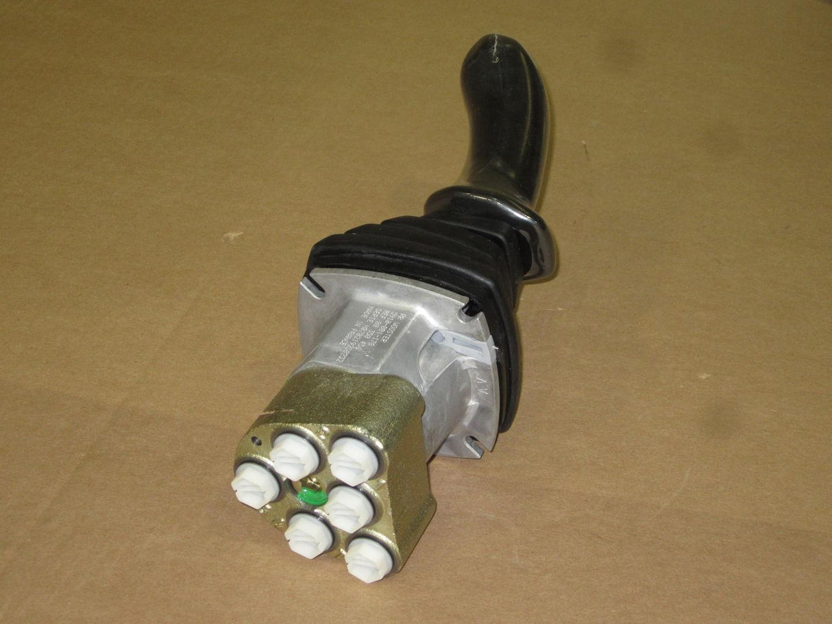 91403490 Hydraulic Controller | JLG - BHE Parts Store