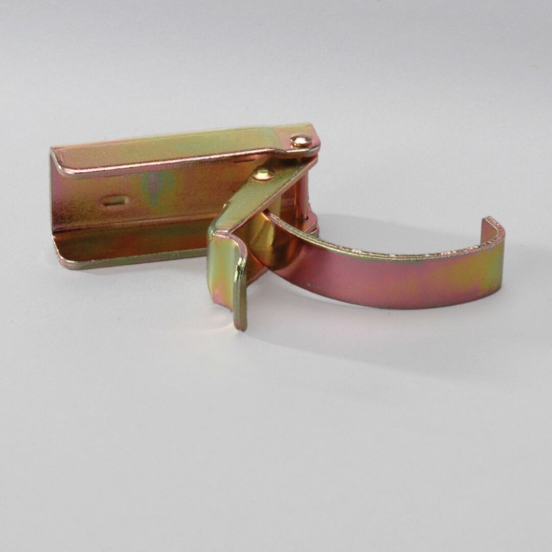 P017617 D/S, Latch, Over Center | Donaldson