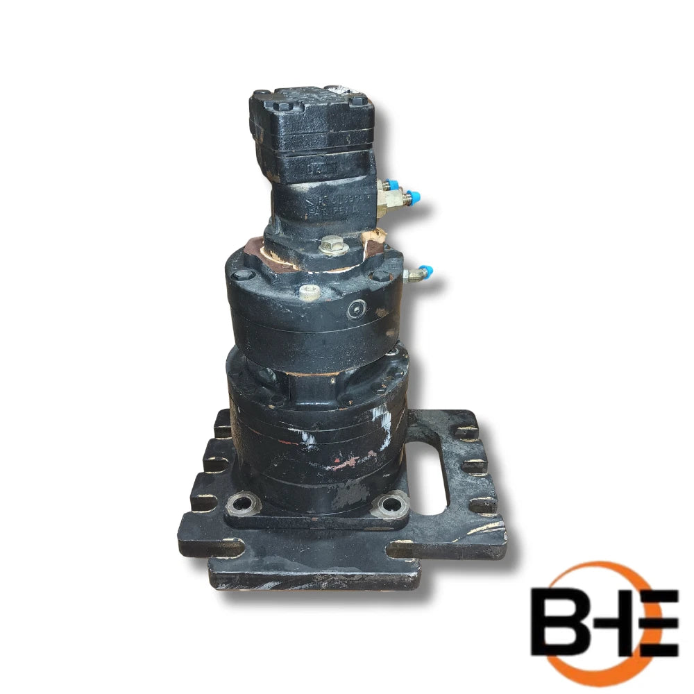 0255025 Swing Drive Motor Assembly (Used) l JLG