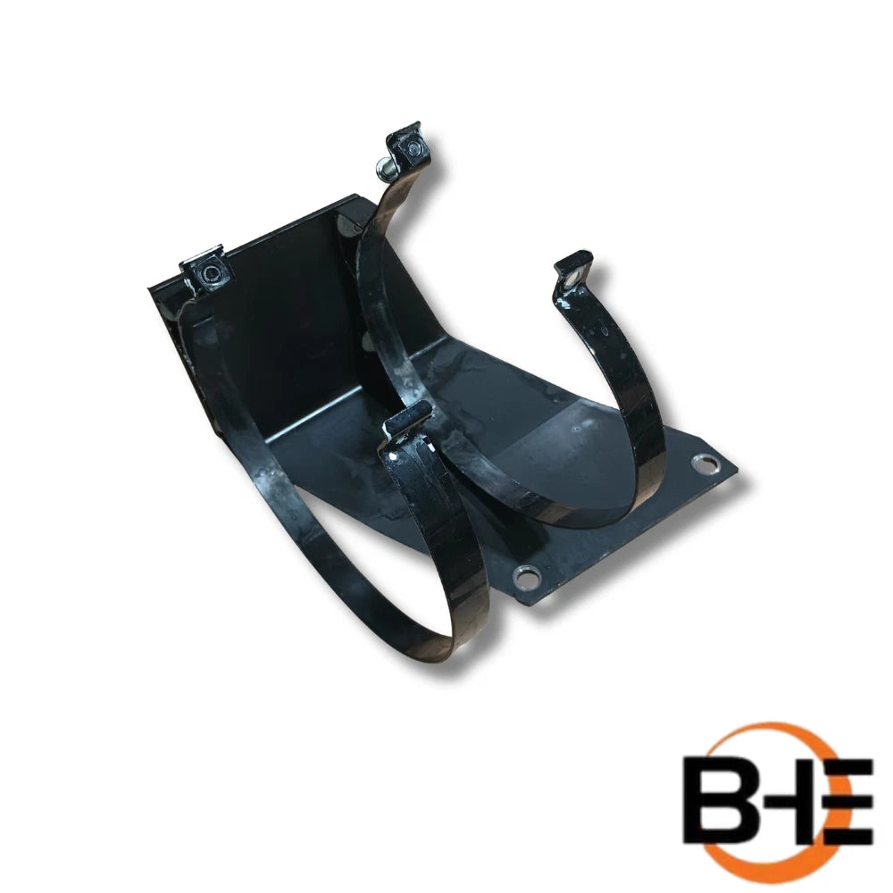 8273013 Air Cleaner Assembly W/ 7097323 Air Intake Hose (Used) l SkyTrak