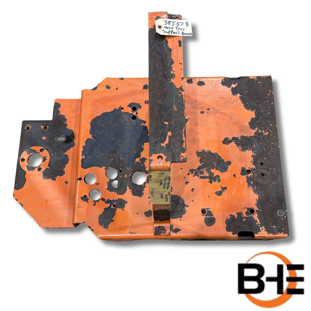 38545D Valve Plate & 38557B Hose Tray Weldment Fr Support (Used) | Lull
