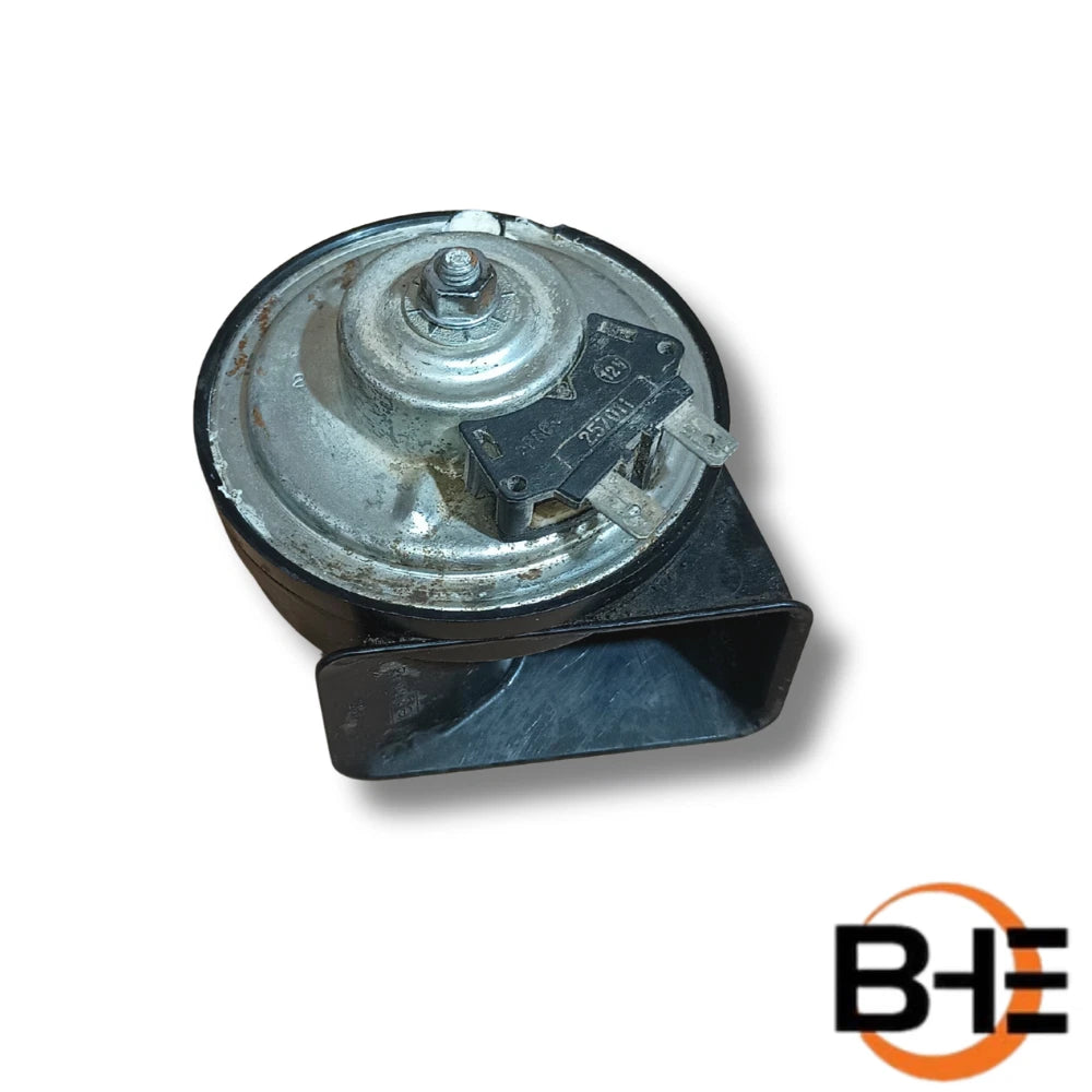 8270625 Horn 12V (Used) l SkyTrak