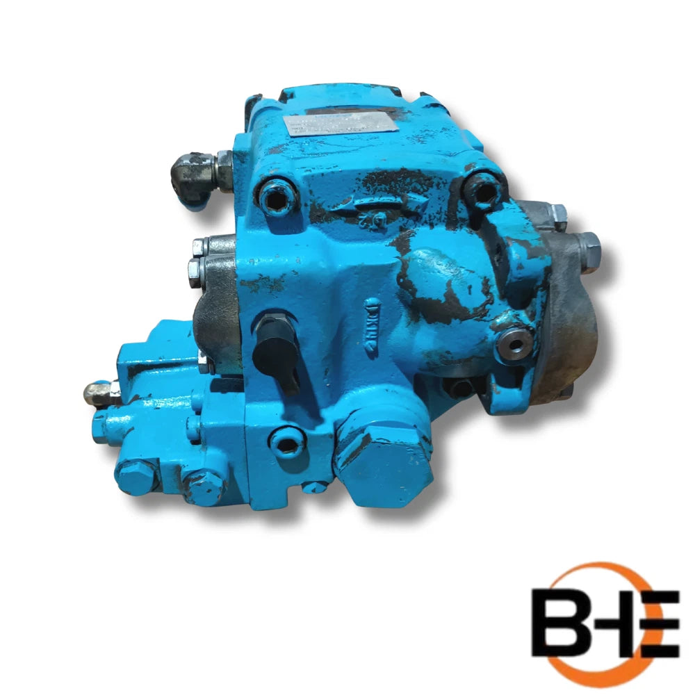 8444227-complete-piston-pump-used-skytrak