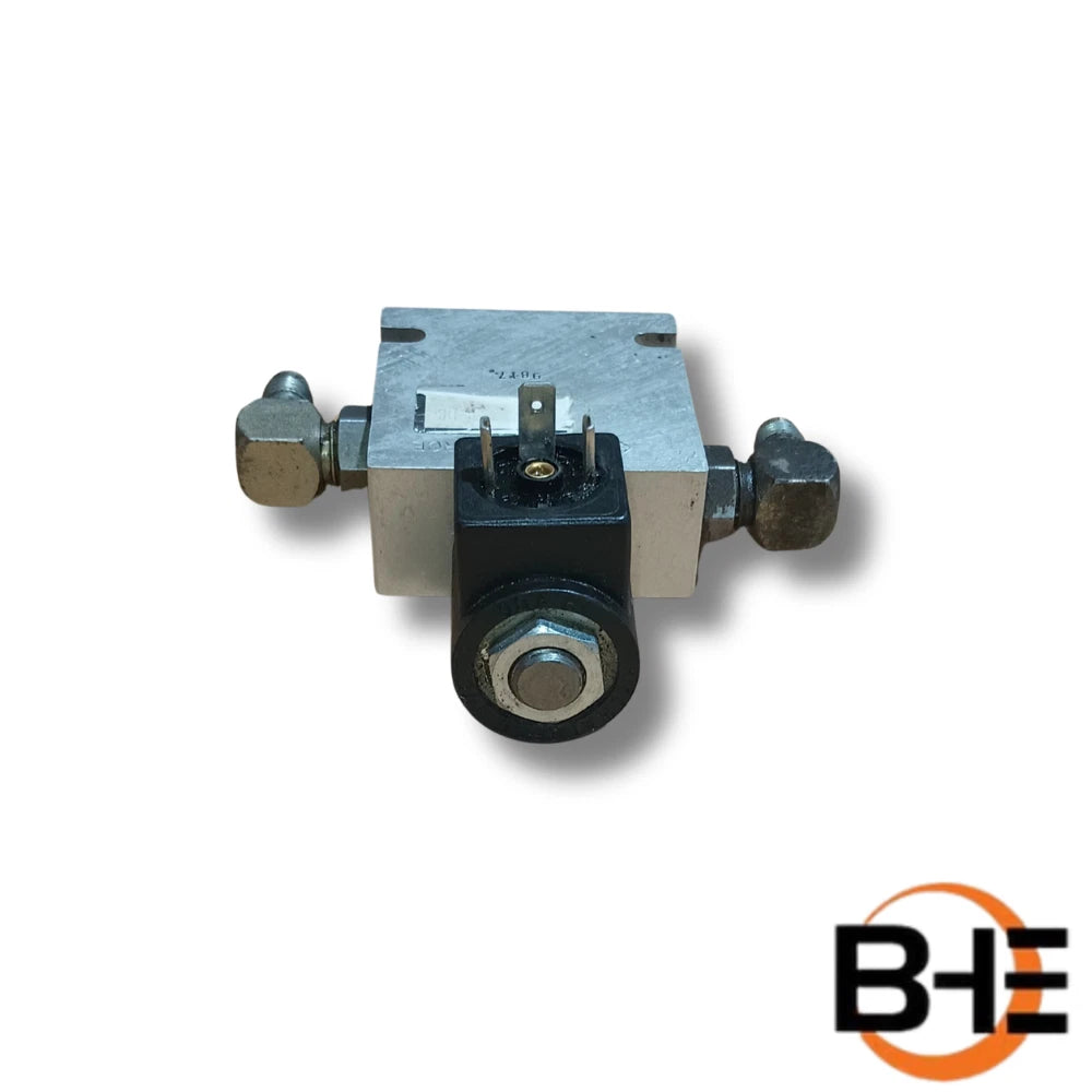 4640907 Solenoid Operated 3-Way Valve (Used) l JLG