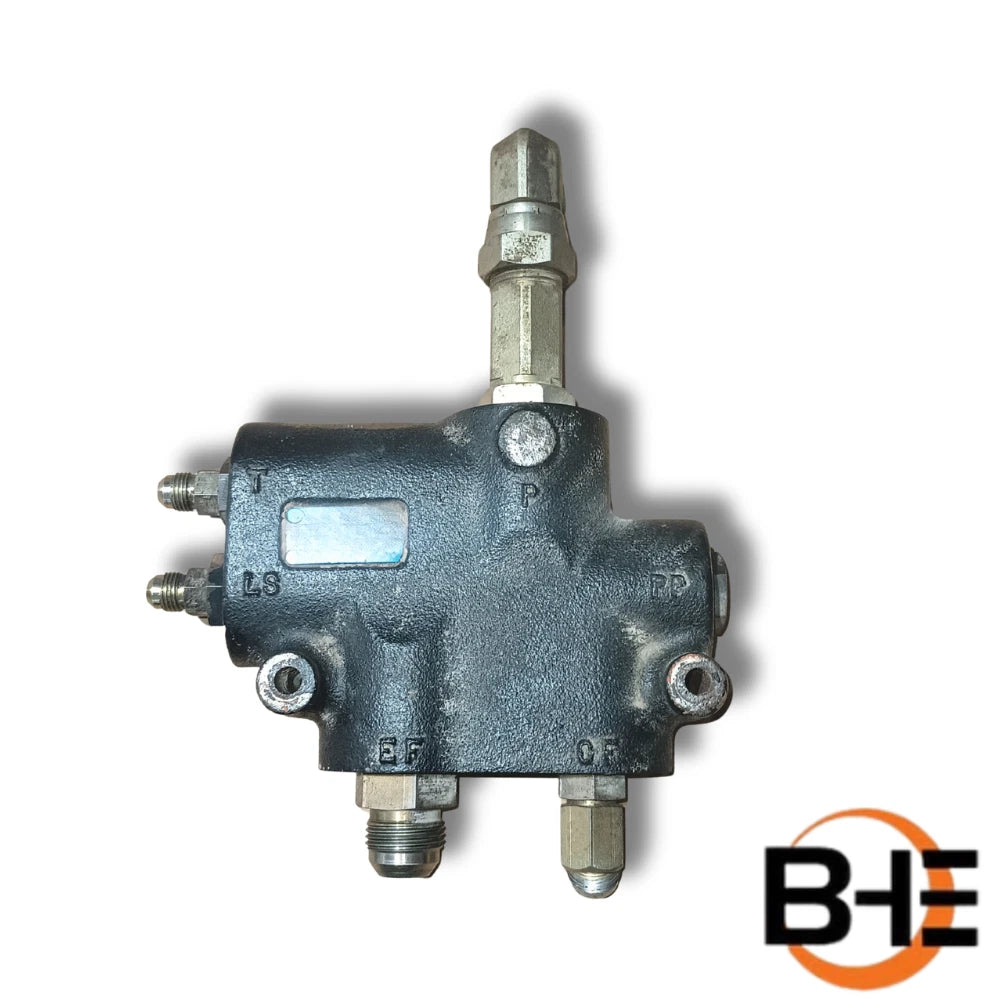 8904047-Priority-valve-used-skytrak