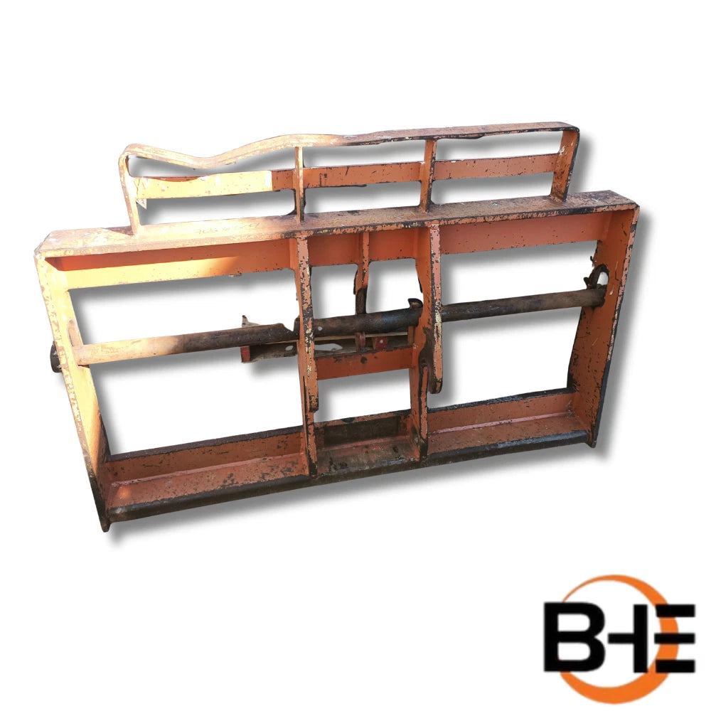 7086304 60" Carriage (Used) l SkyTrak