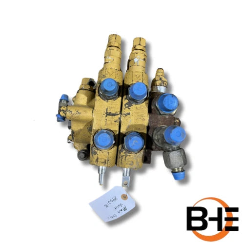 8902186 Valve Hoist/Extend (Used) | Skytrak