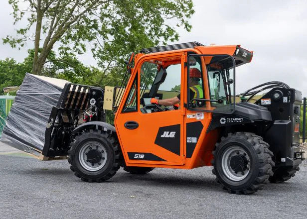 Introducing the 96-Inch Standard Telehandler Carriage from JLG