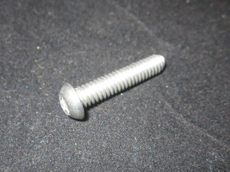 8310725 Screw