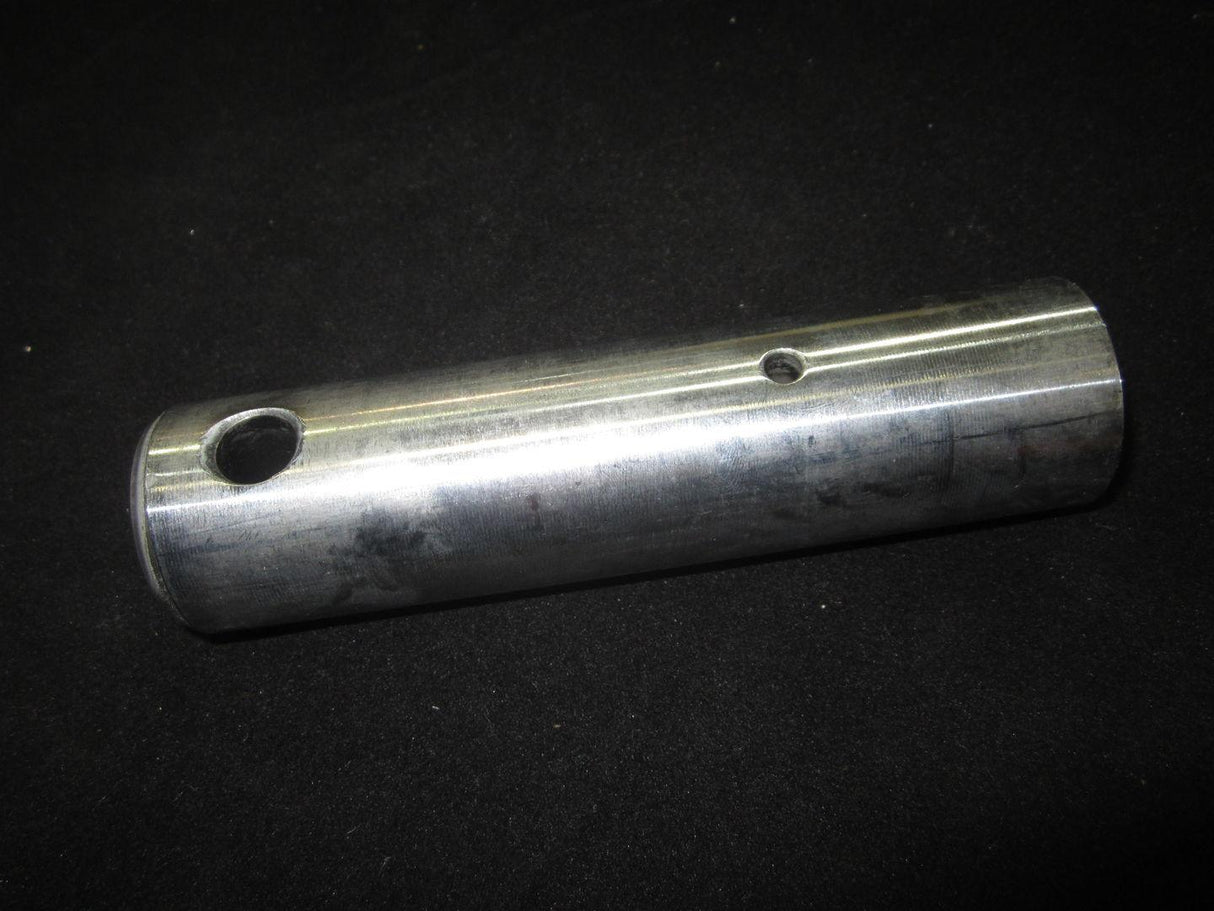 91403372 Steer Cylinder Pivot Pin | JLG - BHE Parts Store