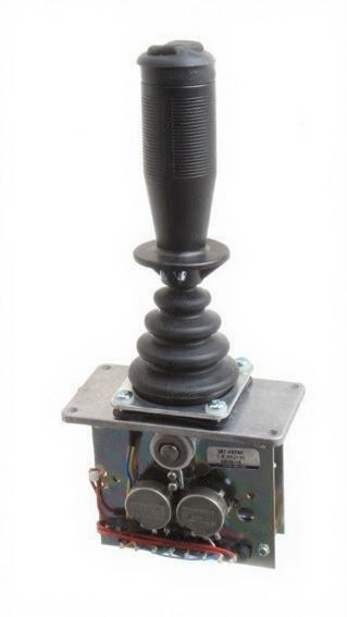 Part #20424GT Controller - Drive/Steer Sunstrand Style part for Aftermarket Genie