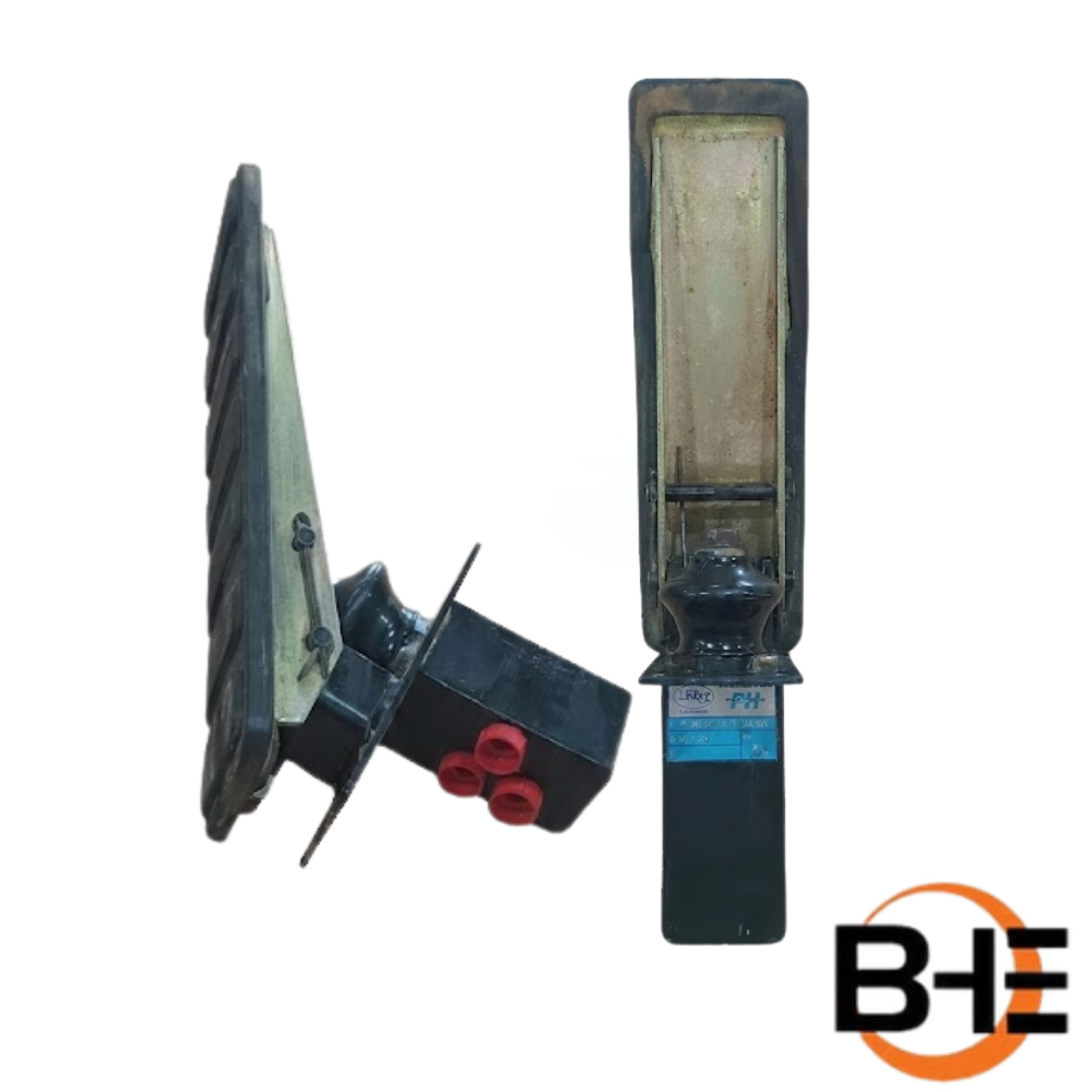 Part Number 7-186-01 Brake Pedal (Used) | Terex
