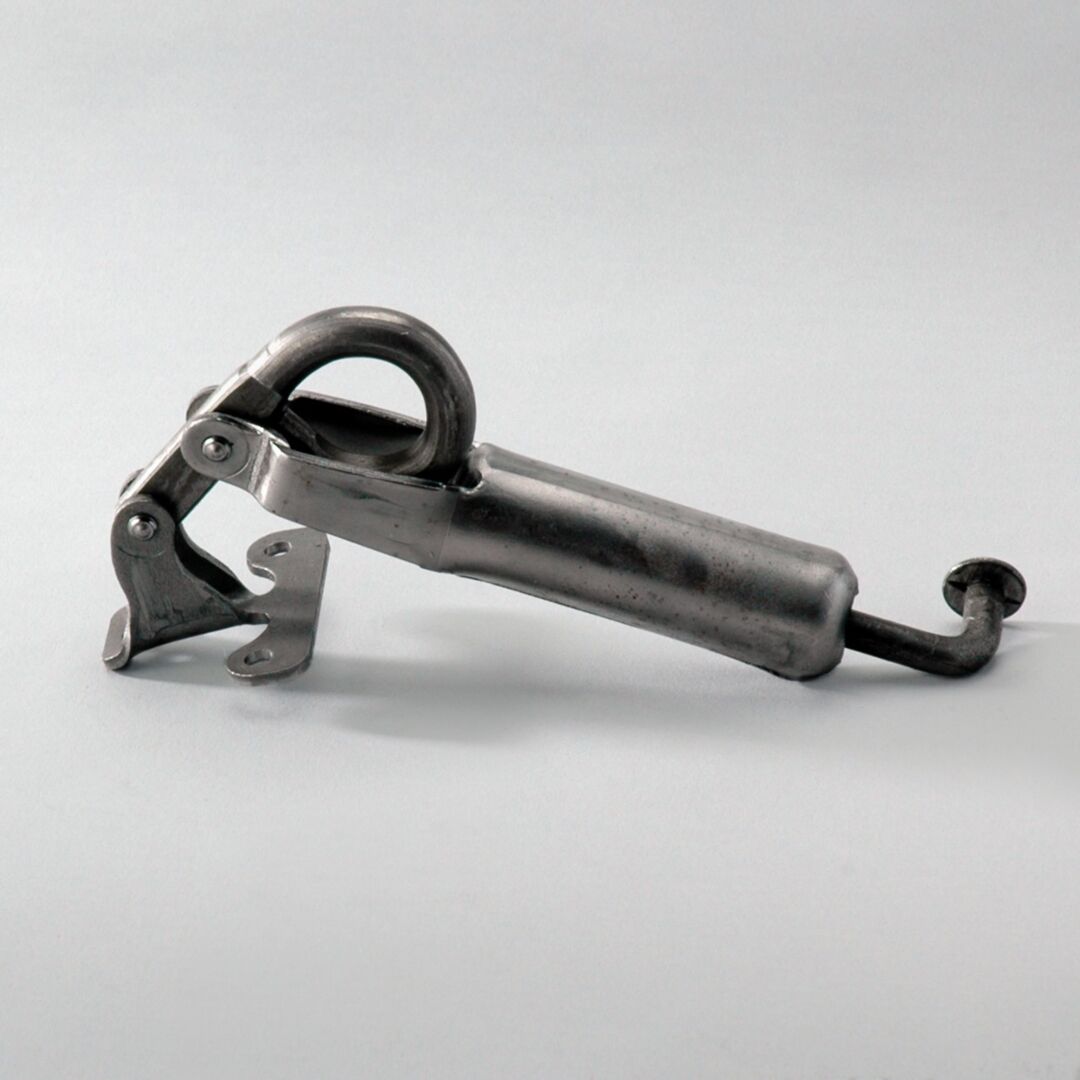 X001795 D/S, Hood Fastener Assembly, To | Donaldson