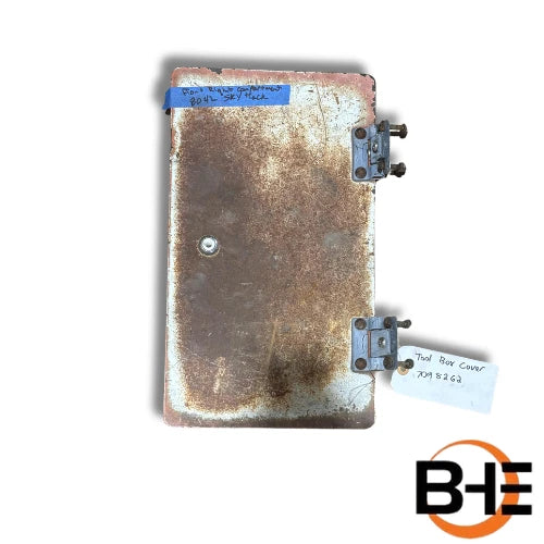 7098262 Cover Tool Box (Used) | Skytrak